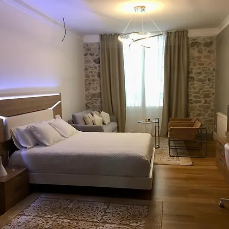 Homestay Plaza Nueva 8