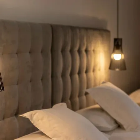 Homestay Plaza Nueva 8