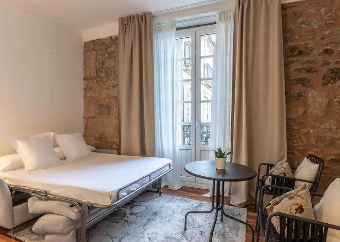 Alloggio in famiglia Plaza Nueva 8 *