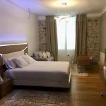 Homestay Plaza Nueva 8